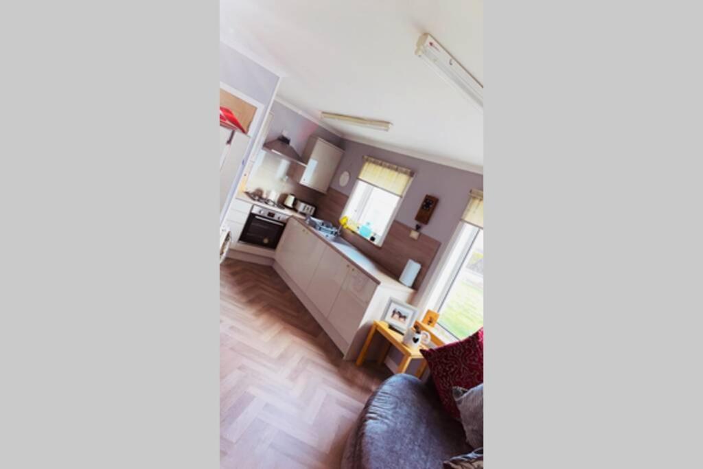 Two Bed Bungalow With Garage And Hot Tub Apartment Thurso Exterior photo